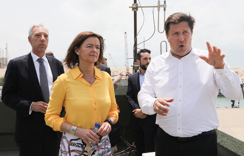 Cheffe de la diplomatie Slovène, Tanja Fajon et le Directeur Général du PAC, Bart Van Eenoo