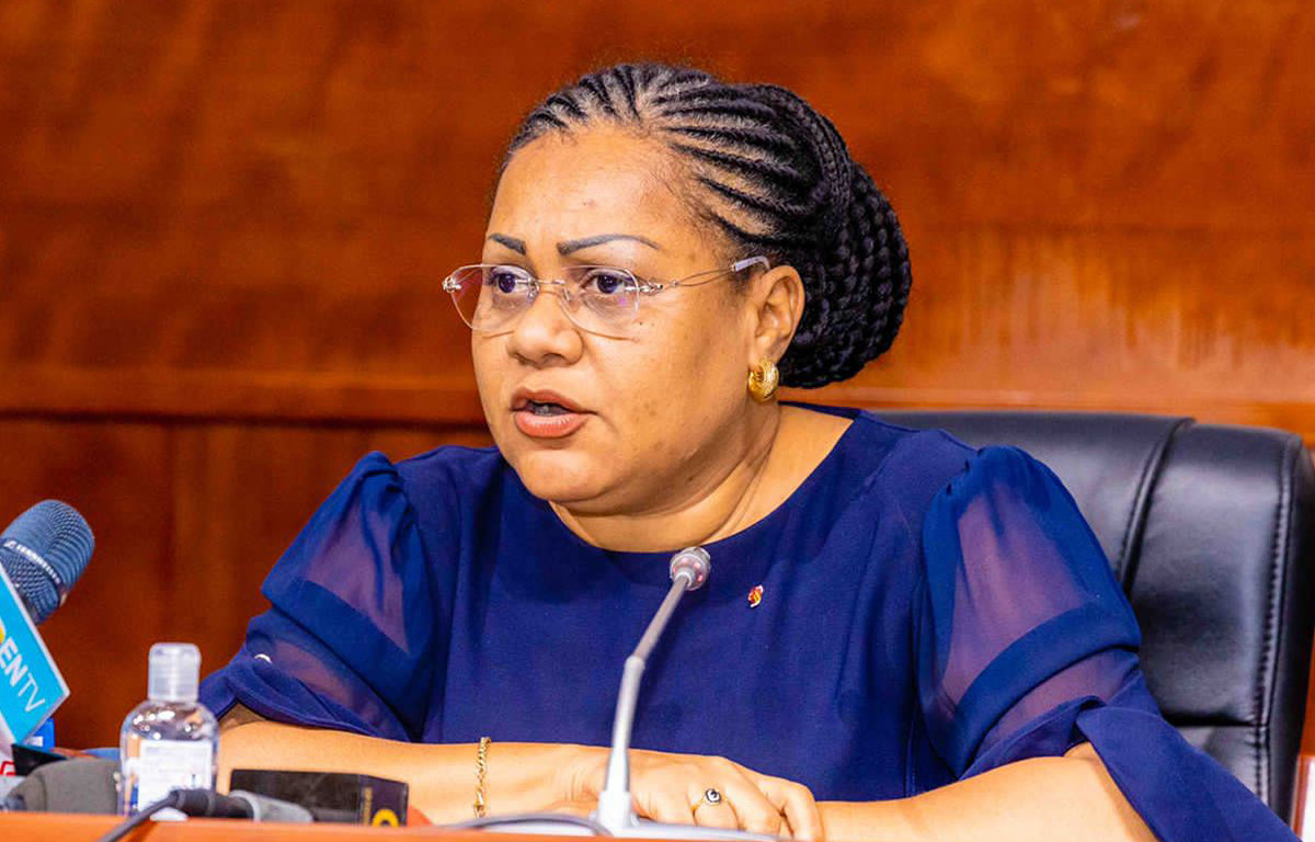 Véronique Tognifodé, Ministre des Affaires Sociales et de la Microfinance