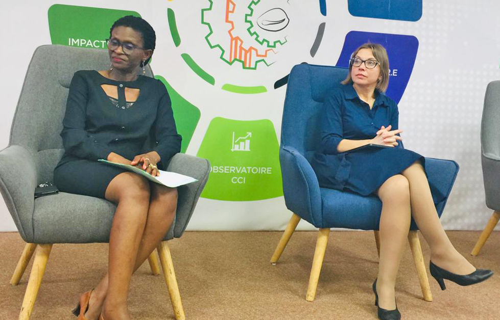 Joëlle Videhouenou, Directrice des opérations de la Cci Bénin et Iveta Strupkaja Représentante de la délégation de la Lettonie