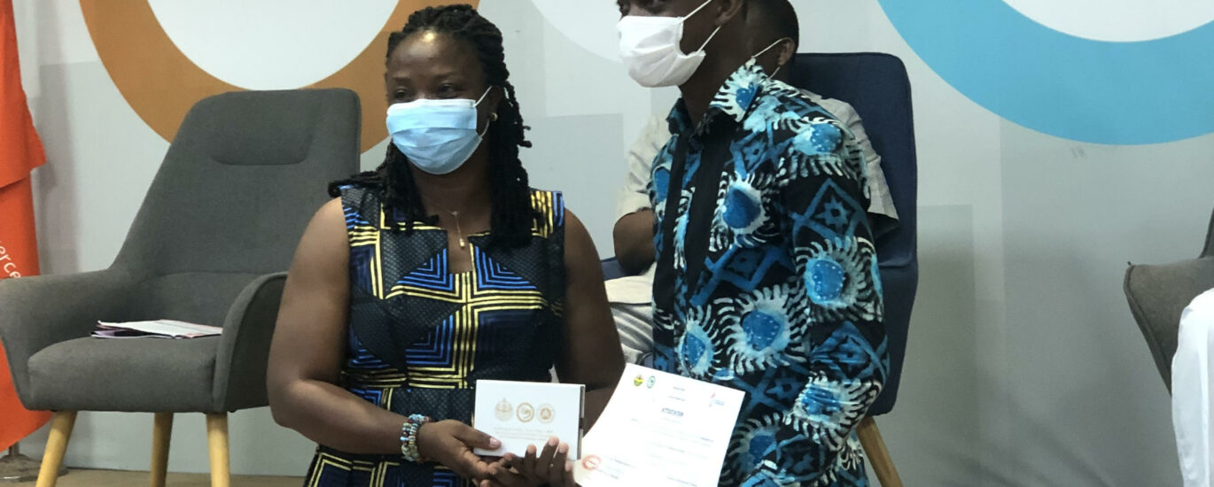 Cérémonie de remise d’attestation de fin de formation en Anglais et en Mandarin