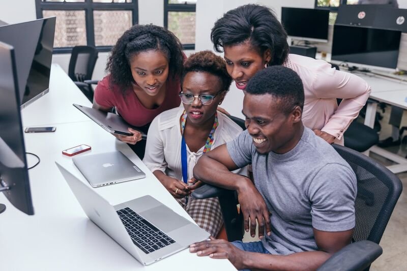Tech: Google veut former 30.000 Africains en développement informatique 