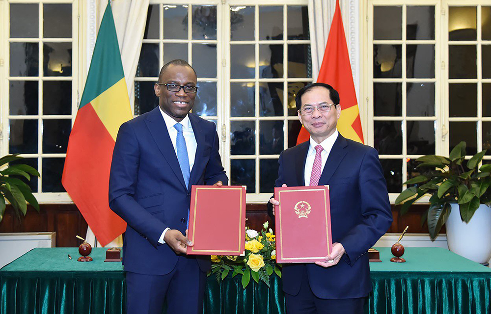 Olushegun Adjadi Bakari Bénin Vietnam CADRECO