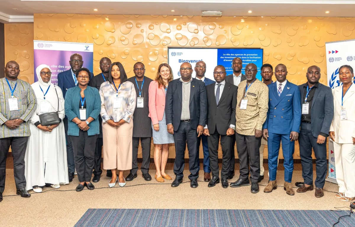 Photo de famille lors de l’atelier de Cotonou réunissant les Agences de Promotion des Investissements (API) des États membres de l’UEMOA.