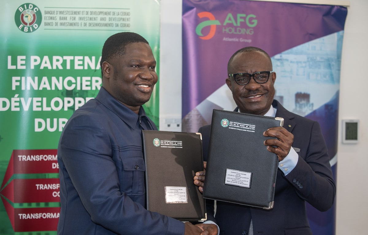 De g. à d. Kouakou Anzoua Abissa, Administrateur de AFG Holding SA et Dr George Agyekum Donkor, Président de la Banque d'investissement et de développement de la CEDEAO (BIDC/EBID)