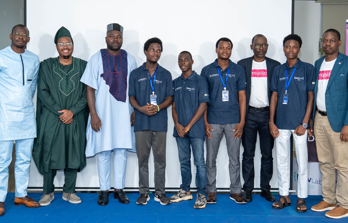 Photo de famille lors du DevLab 2025 à Epitech Bénin