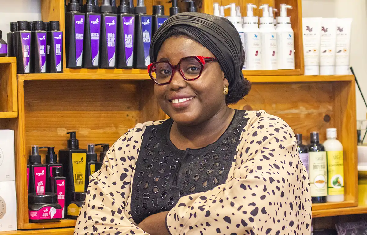 Koubourath Bara, directrice générale de Natural Addict Concept Store