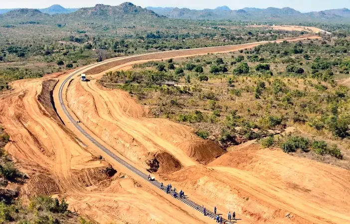 Création d'un corridor terrestre reliant l'Afrique du Nord aux pays du Sahel.