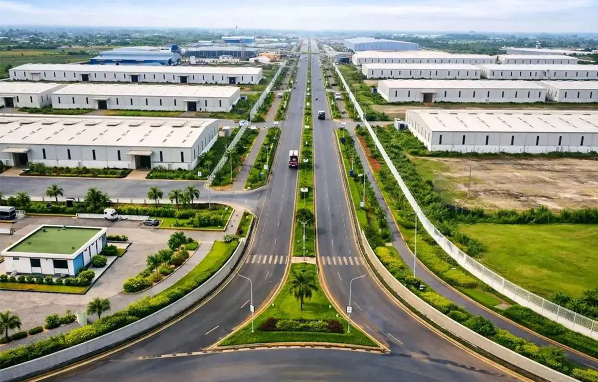 Vue partielle de la Zone industrielle de Glo-Djigbé